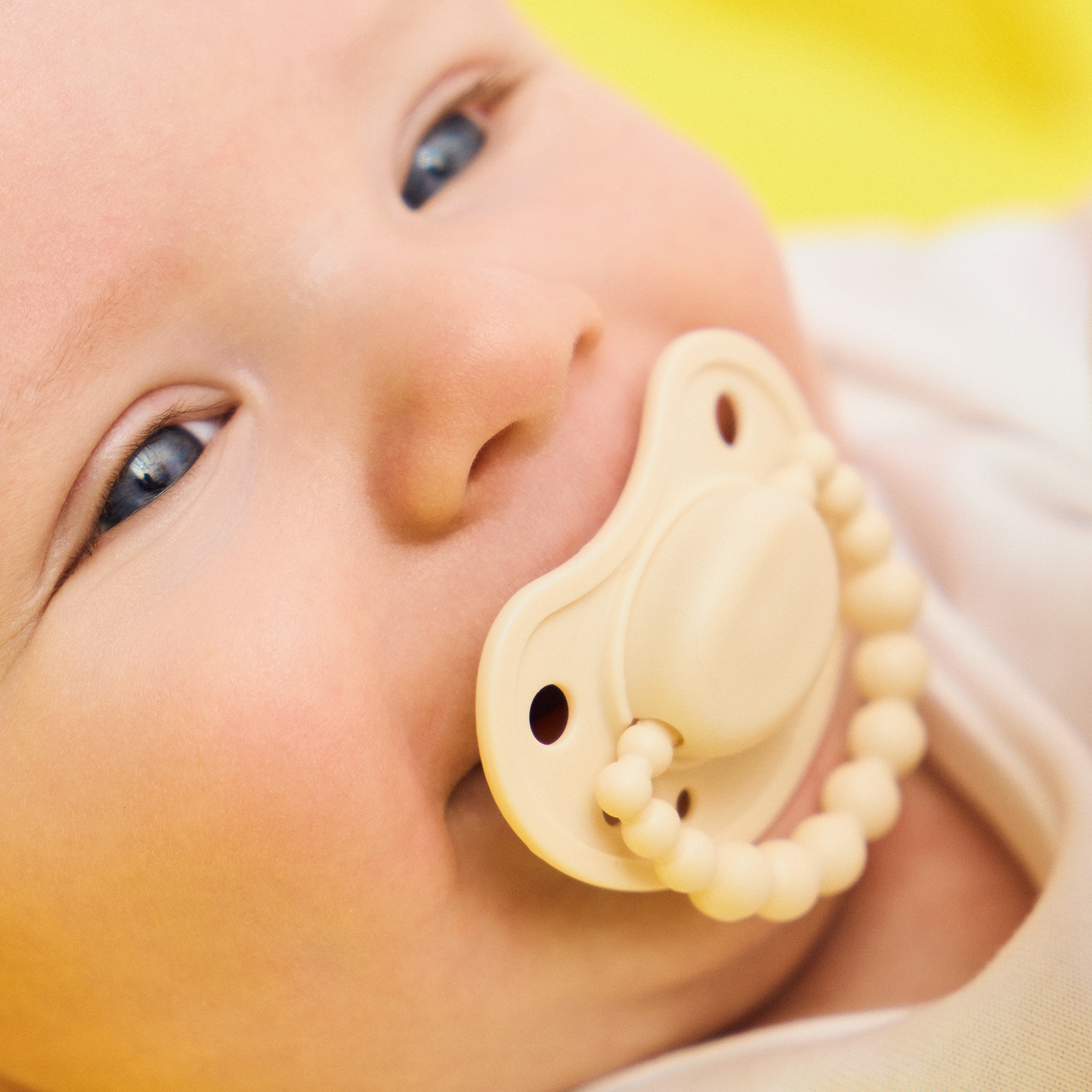 LUU Kids Zestaw Smoczków Creamy Lemon i American Cream 6m+, 1 sztuka