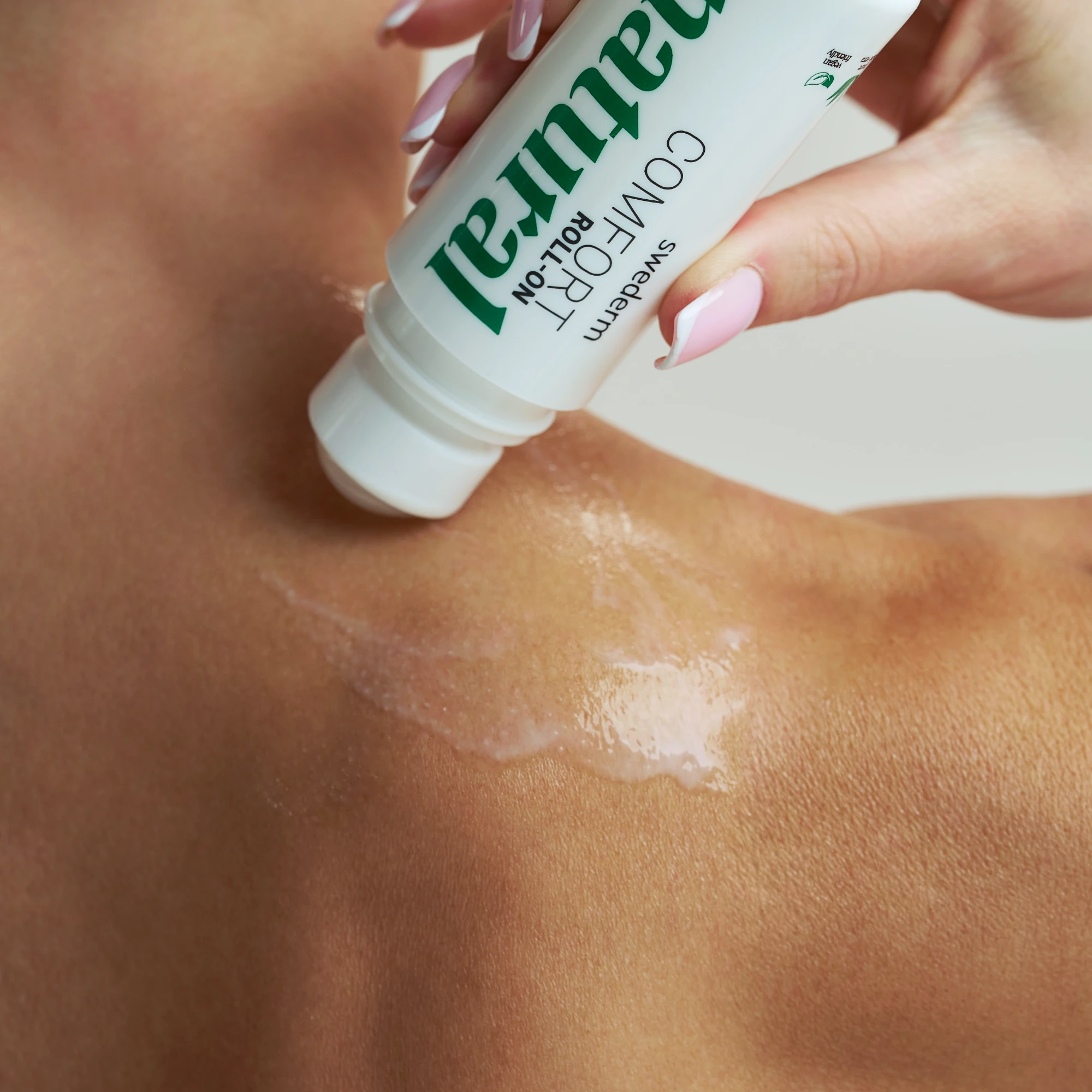 Swederm Comfort RollOn Żel kojący na skórę z naturalnymi ekstraktami, 60 ml