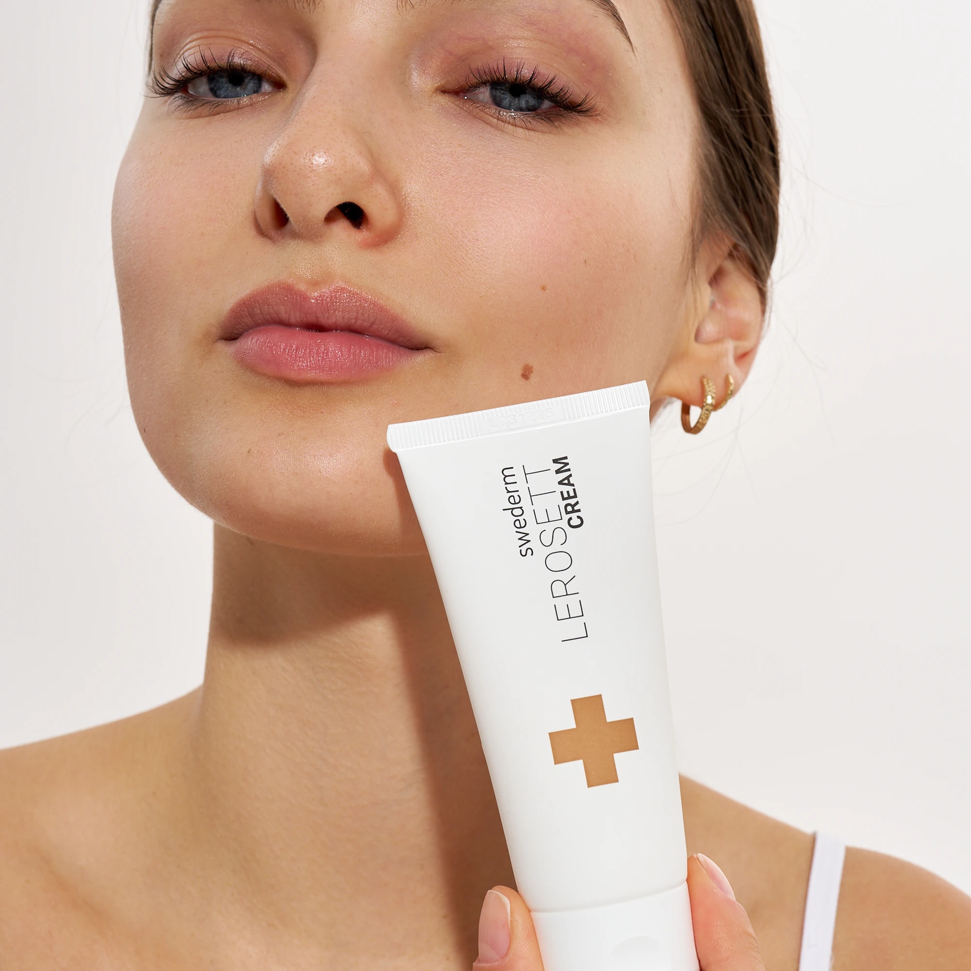 Swederm Lerosett Cream Normalizujący krem przeciw niedoskonałościom z cynkiem i niacynamidem, 50 ml