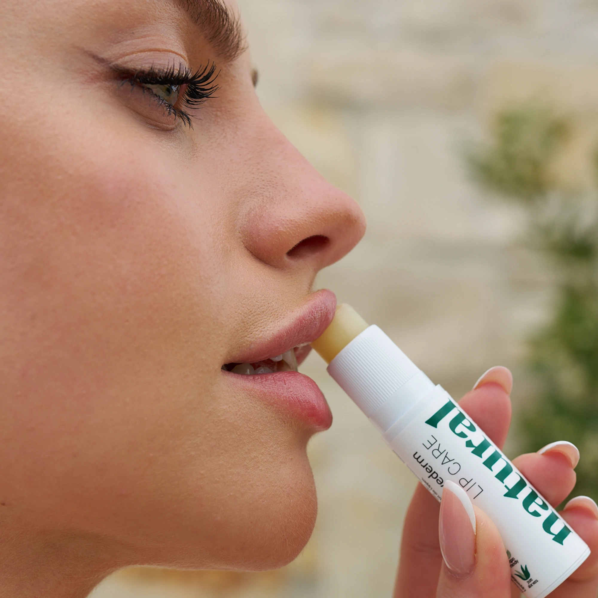 Swederm Lip Care Ochronna i regenerująca pomadka do ust, 5,7 ml