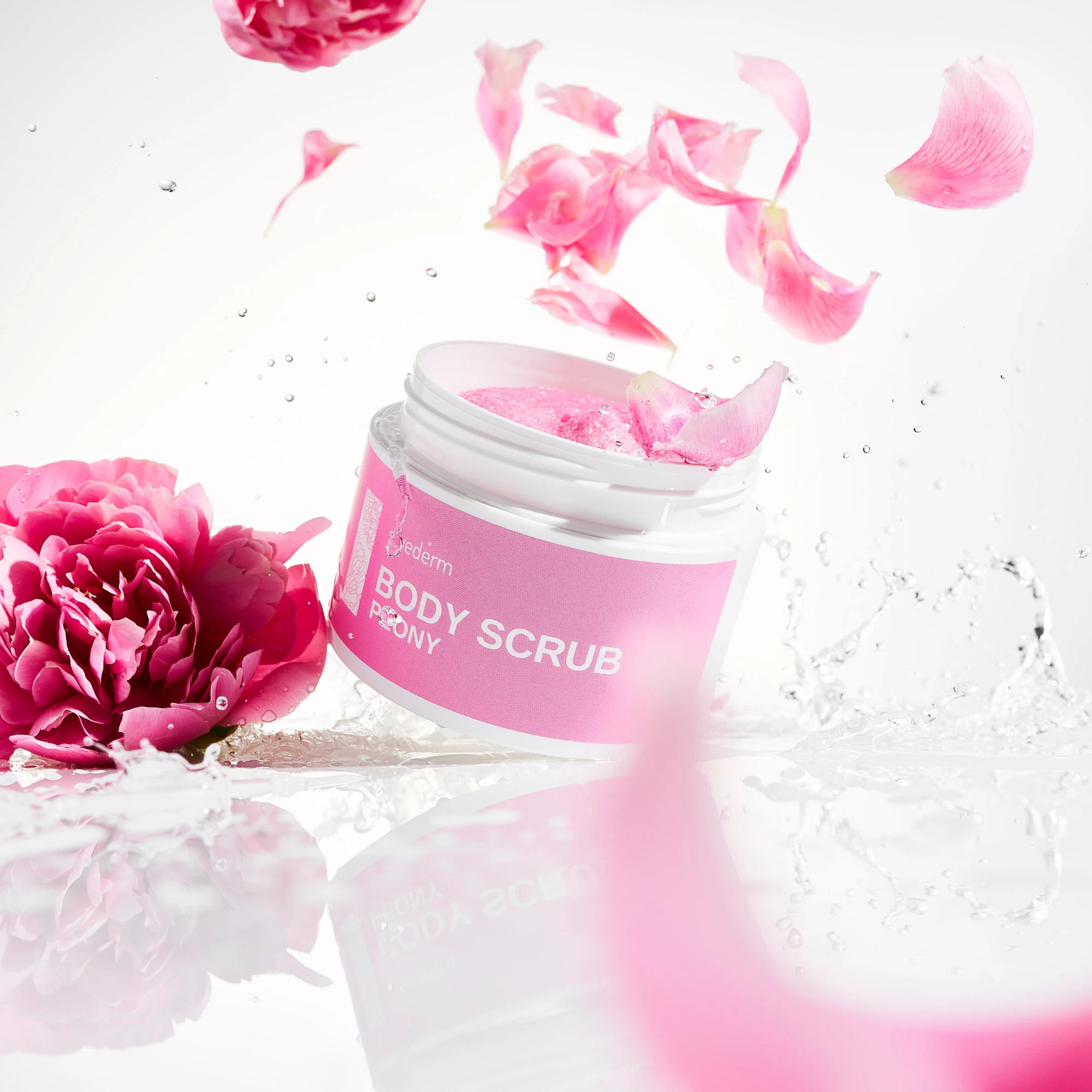 Swederm Body Scrub Peony Peeling cukrowy do ciała z witaminą E o zapachu kwiatów piwonii, 275 g