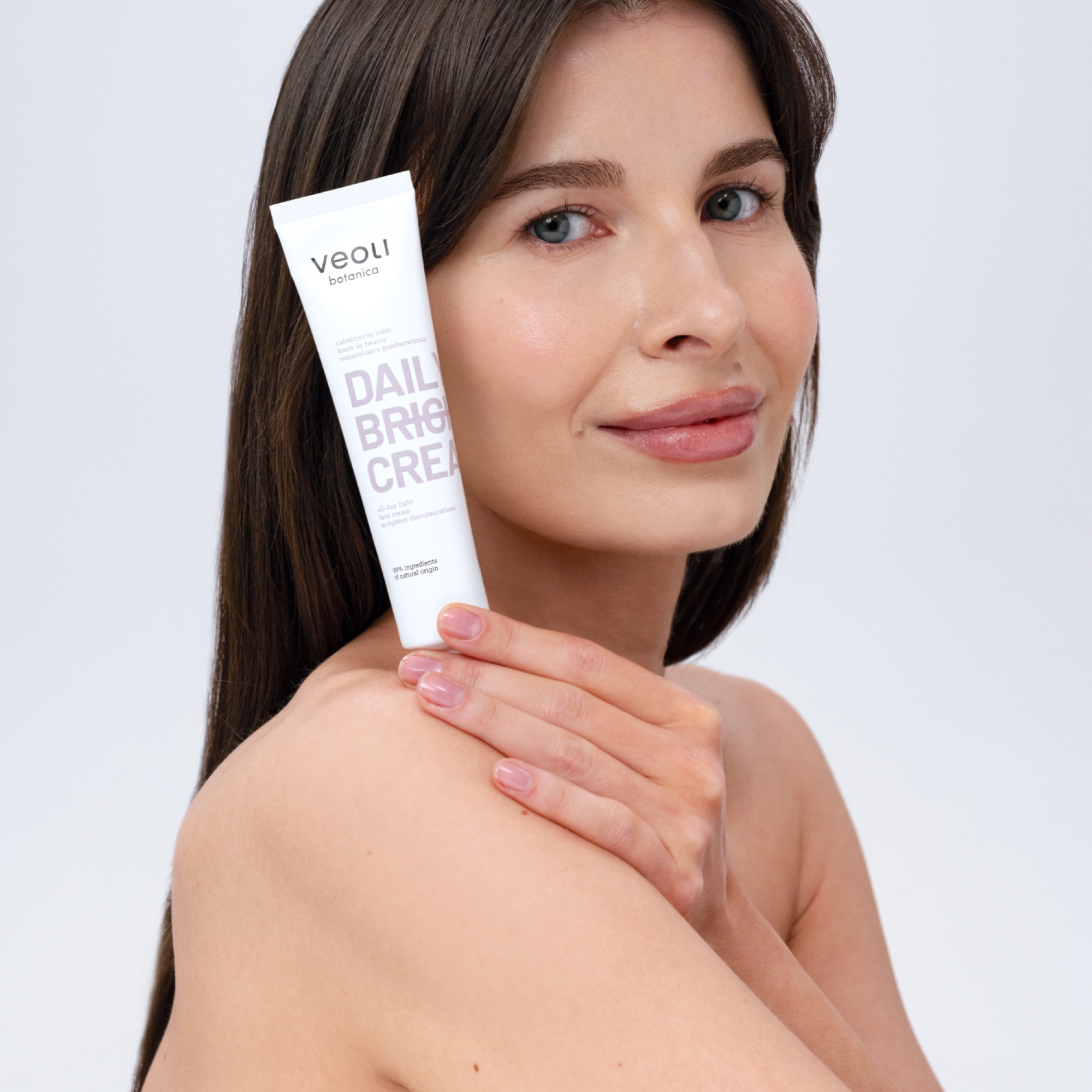 Veoli Botanica Daily Bright Cream Całodzienny lekki krem do twarzy rozjaśniający przebarwienia, 75 ml