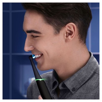Oral-B iO Series 6 Black Lava Szczoteczka elektryczna z technologią magnetyczną iO, 1 sztuka