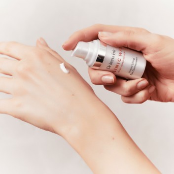 Dr Irena Eris Clinic Way, dermokrem pod oczy intensywnie liftingujący 3°+ 4°, 15 ml