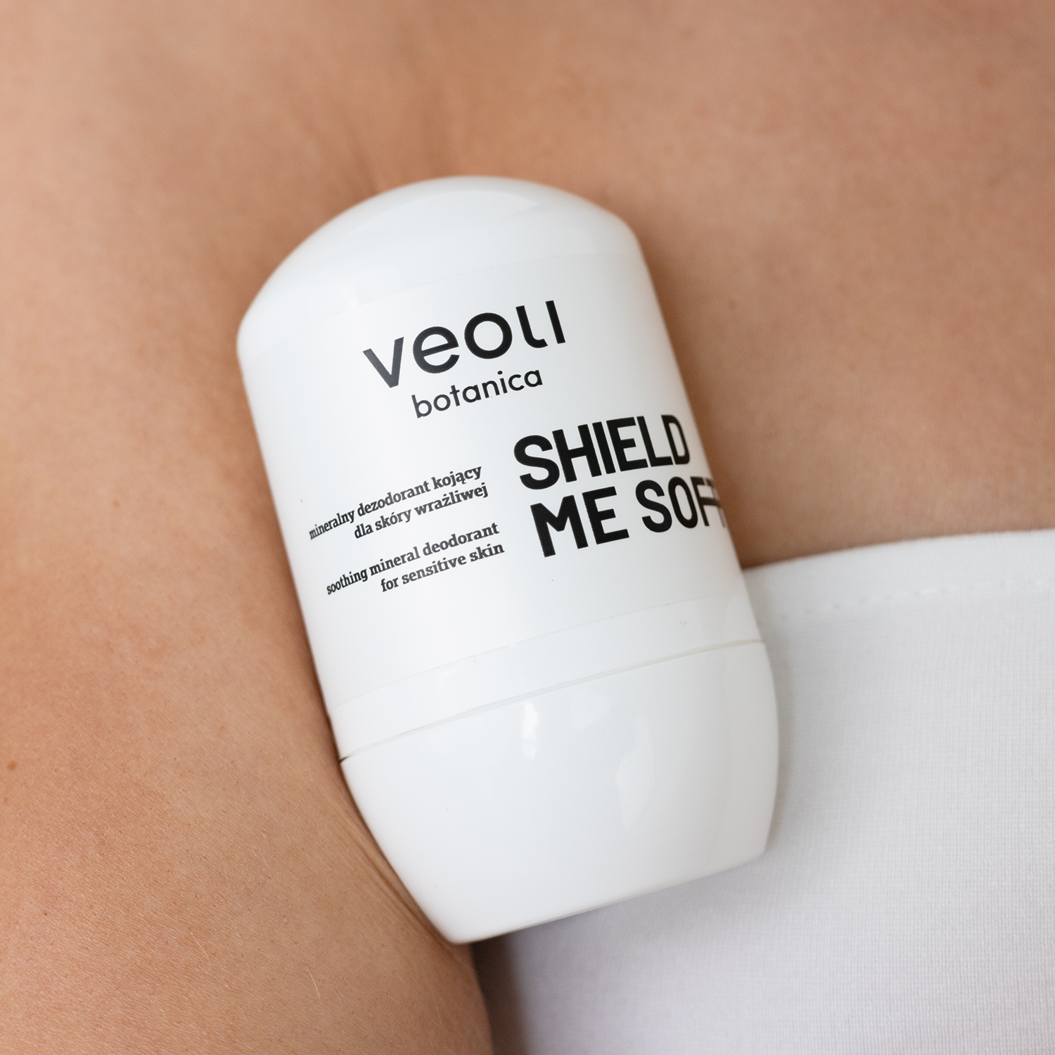 Veoli Botanica Shield Me Softly mineralny dezodorant kojący dla skóry wrażliwej, 50 ml