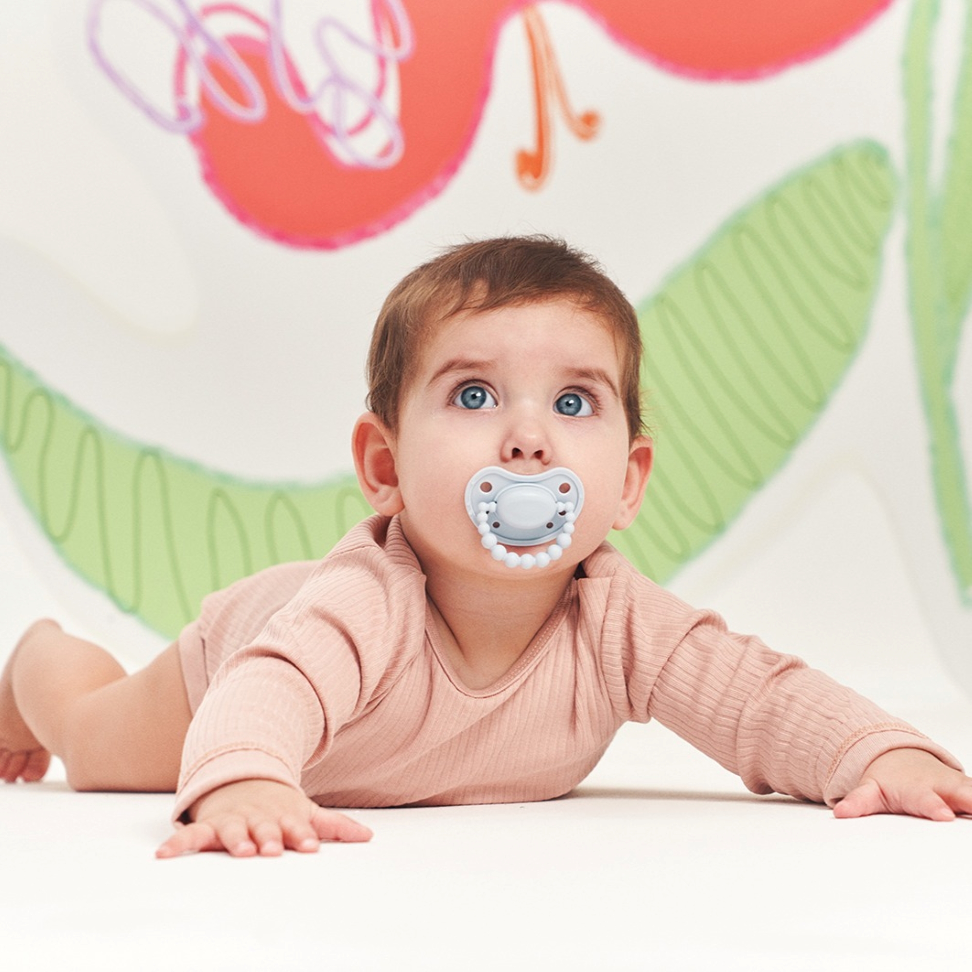 LUU Kids Smoczek pozycjonujący Baby Dove 6m +, 1 sztuka
