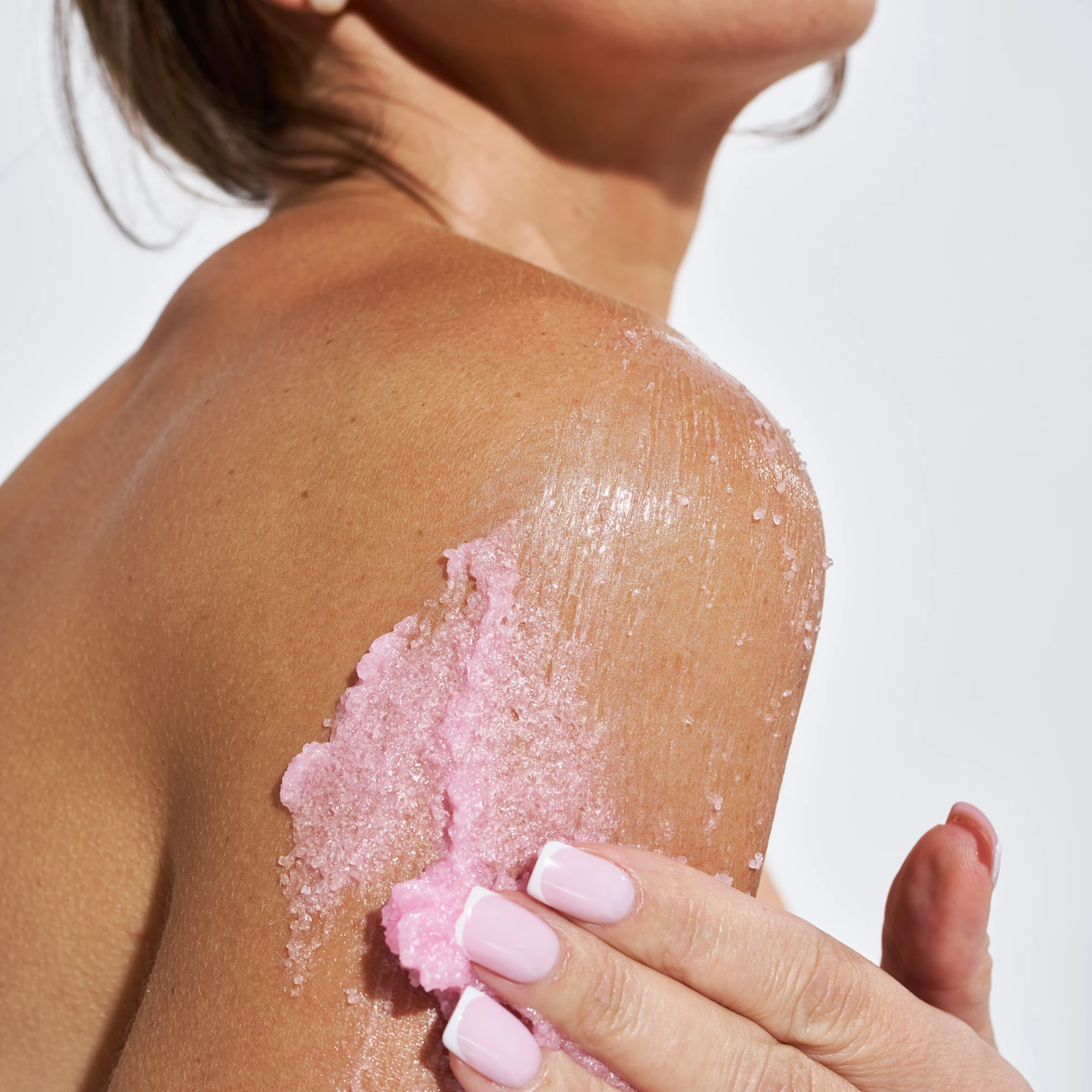 Swederm Body Scrub Peony Peeling cukrowy do ciała z witaminą E o zapachu kwiatów piwonii, 275 g