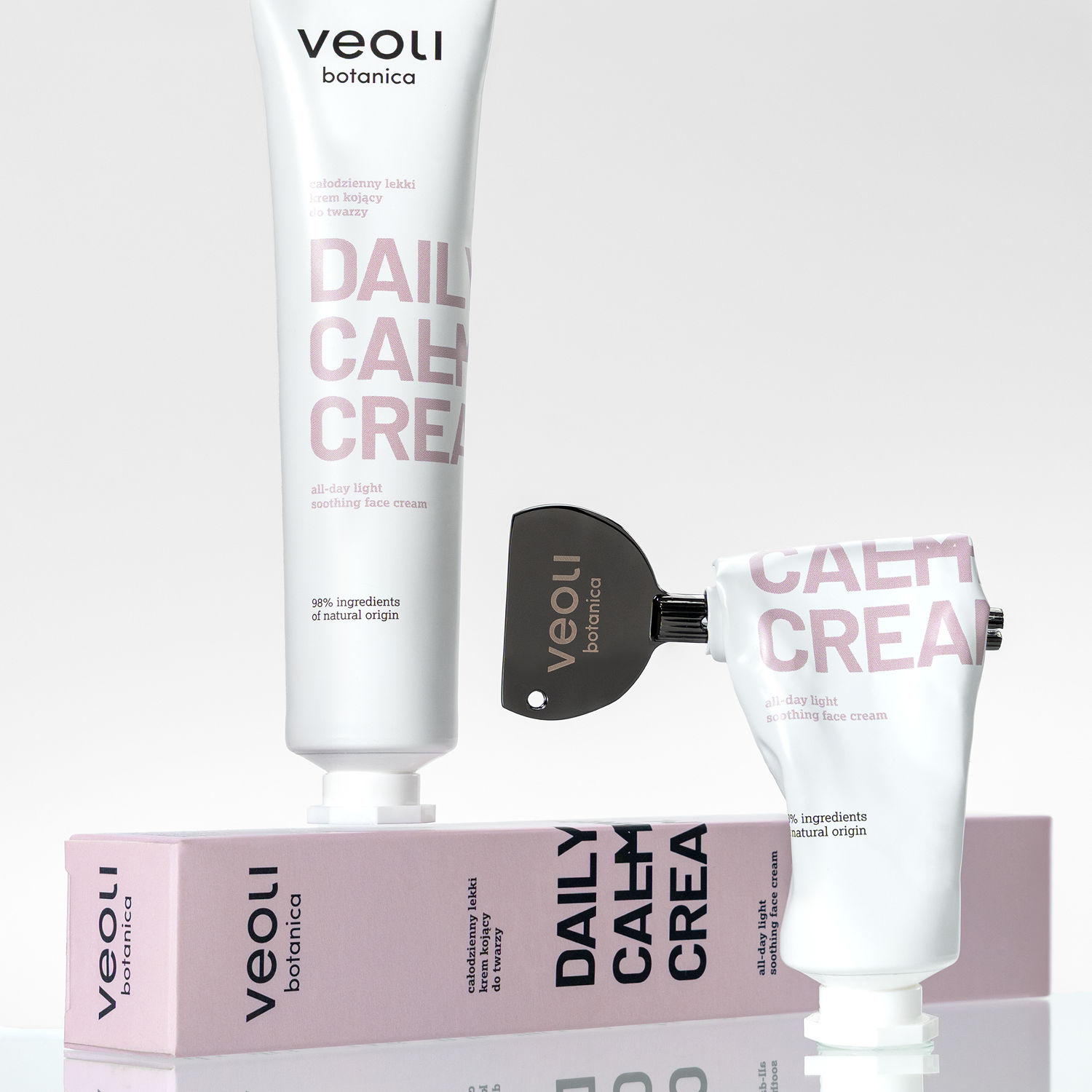 Veoli Botanica Daily Calming Cream lekki krem kojący do twarzy, 75 ml