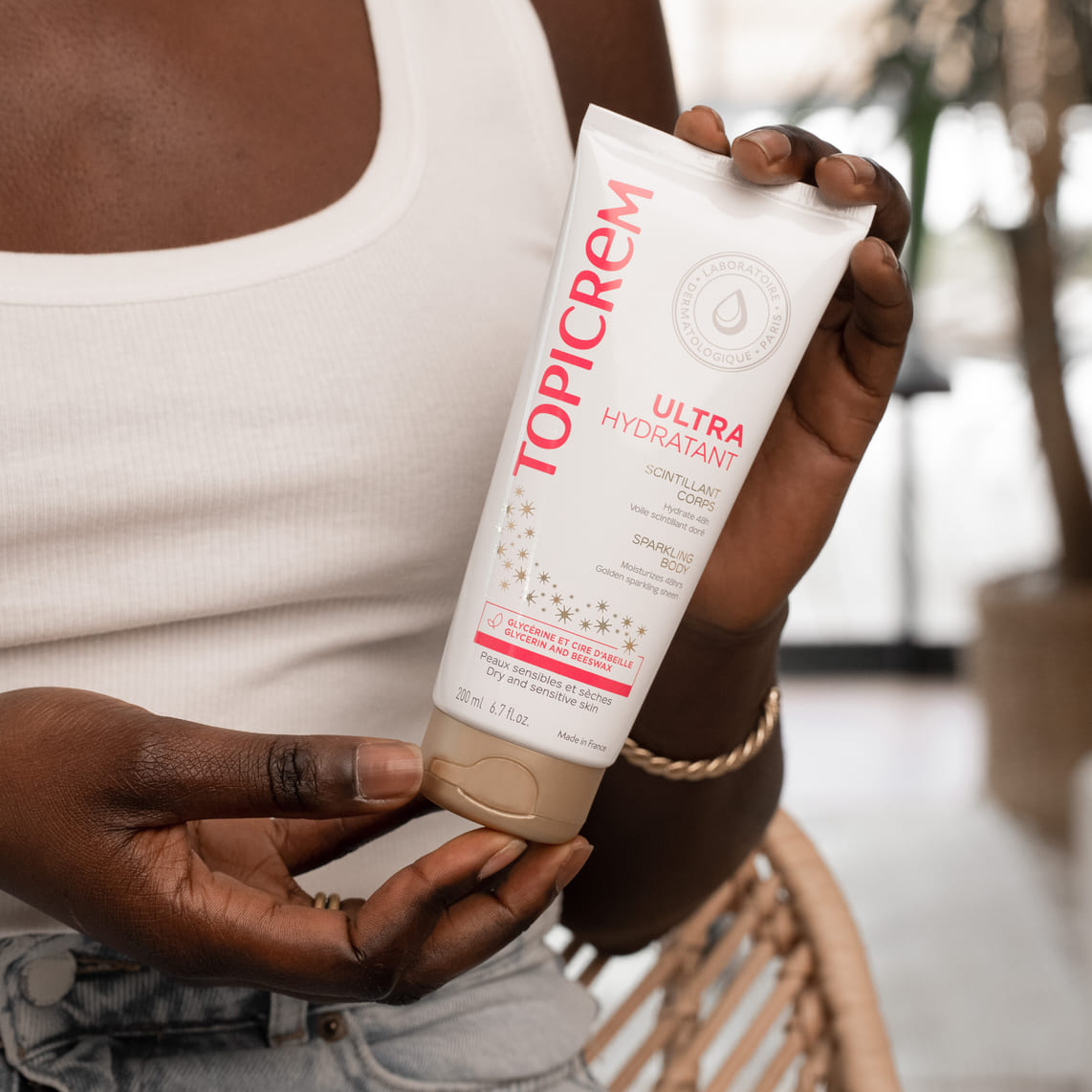 Topicrem, Ultra-Moisturizing Sparkling BodY, ultra-nawilżający balsam rozświetlający do ciała, 200 ml