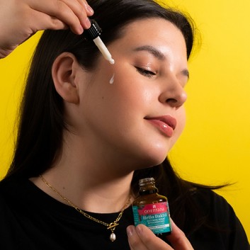 ORIENTANA Hello Daktyl Aktywne Serum Wygładzające, 30 ml