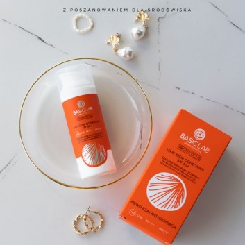 Basiclab Protecticus lekki krem ochronny SPF50+ 50 ml